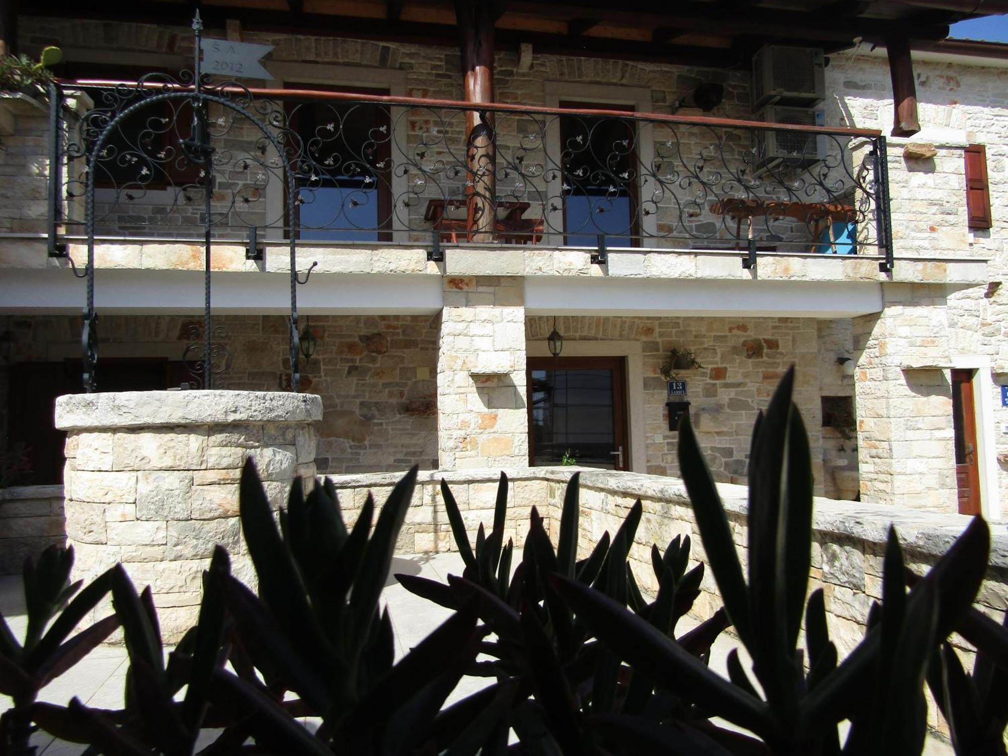 Villa Sartori Sarići 外观 照片